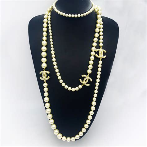 chanel chunky chain necklace|long chanel necklace with pearls.